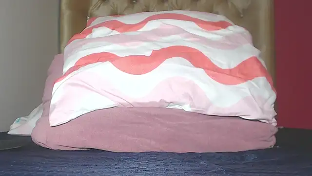 Snapshot of Amber_Moore chatting on February 2025 08:17:01 AM Amber Moore online show from February 2025 08:17:01 AM