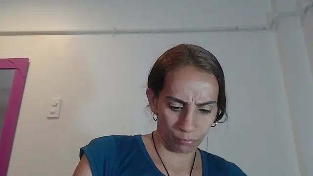 Snapshot of Amber_Moore chatting on October 2025 01:38:01 AM Amber Moore online show from October 2025 01:38:01 AM