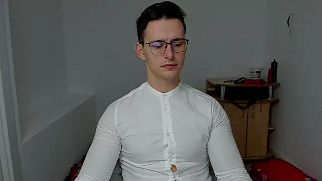 sexxymuscles4u online show from January 2025 07:10:02 AM