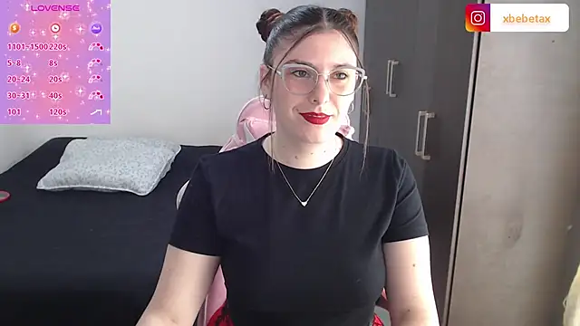 Snapshot of xxbbtaa chatting on January 2025 06:56:02 PM xxbbtaa online show from January 2025 06:56:02 PM