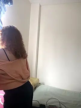 Snapshot of EmmaMelissa0521 chatting on September 2025 08:13:01 PM EmmaMelissa0521 online show from September 2025 08:13:01 PM