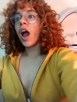 Snapshot of EmmaMelissa0521 chatting on October 2025 04:47:01 AM EmmaMelissa0521 online show from October 2025 04:47:01 AM