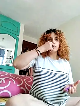 EmmaMelissa0521 online show from December 2025 06:15:02 PM