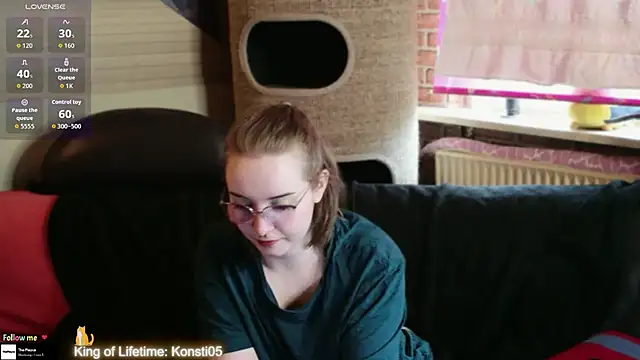 Snapshot of GamerGirl_Eve chatting on June 2026 05:22:02 PM GamerGirl Eve online show from June 2026 05:22:02 PM