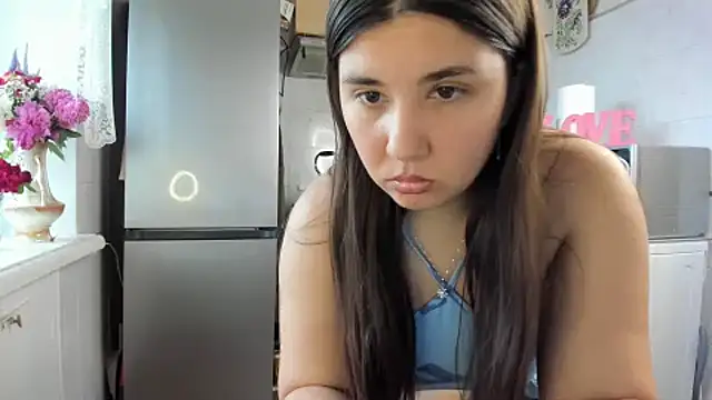 MiaMarrone online show from June 2026 03:47:01 PM