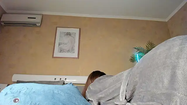 Diamond D  online show from February 2026 11:00:01 PM