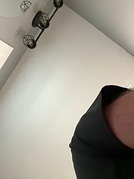 smokeymt420 online show from April 2026 05:36:01 PM