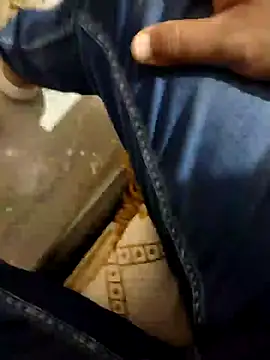 Snapshot of Kubera_The_Maharaj chatting on March 2025 03:20:01 PM Kubera The Maharaj online show from March 2025 03:20:01 PM