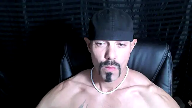 Snapshot of ThickD2C chatting on January 2025 09:41:02 PM ThickD2C online show from January 2025 09:41:02 PM