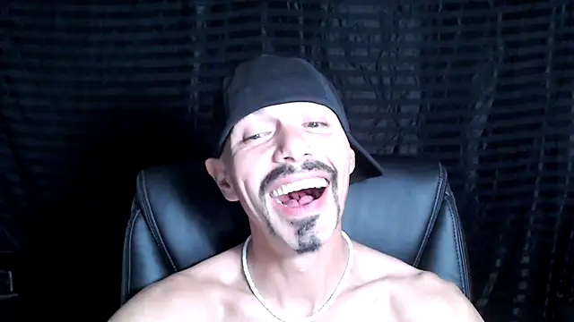 Snapshot of ThickD2C chatting on January 2025 02:58:02 AM ThickD2C online show from January 2025 02:58:02 AM