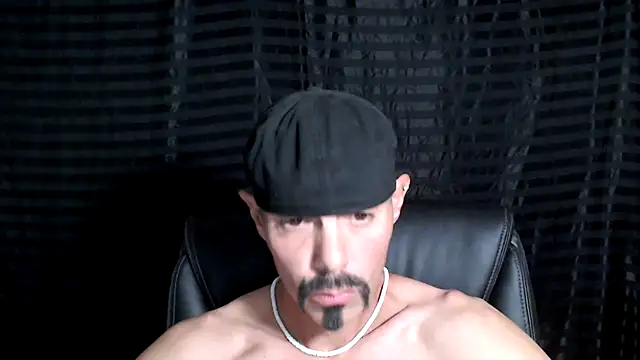 Snapshot of ThickD2C chatting on February 2025 09:04:02 PM ThickD2C online show from February 2025 09:04:02 PM