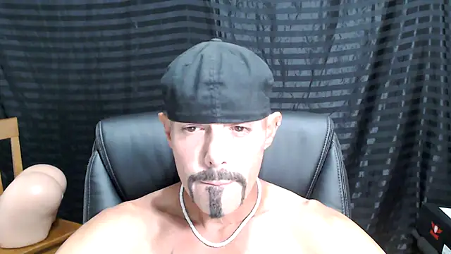 Snapshot of ThickD2C chatting on March 2025 07:45:02 PM ThickD2C online show from March 2025 07:45:02 PM