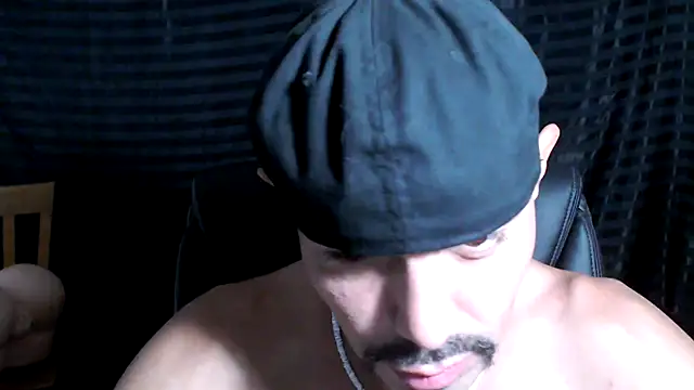 Snapshot of ThickD2C chatting on March 2025 02:34:01 AM ThickD2C online show from March 2025 02:34:01 AM