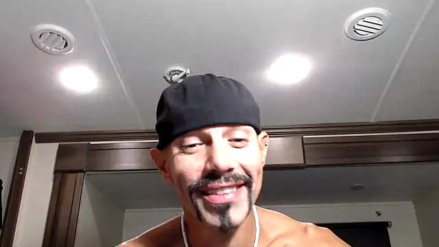 ThickD2C online show from November 2025 01:06:01 AM