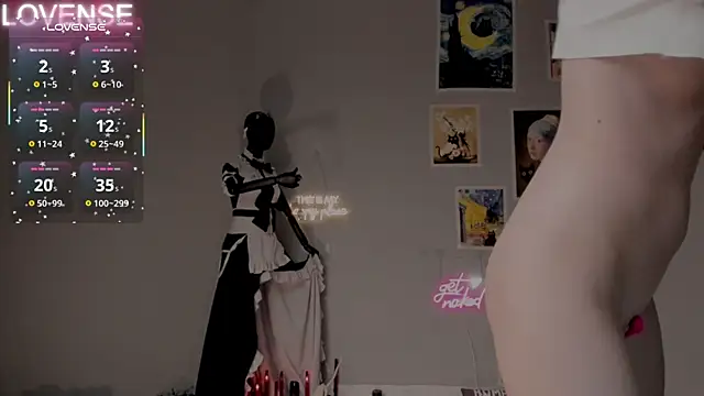 Careful i bite online show from October 2025 06:44:02 AM