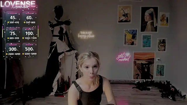 Careful i bite online show from October 2025 04:24:02 AM