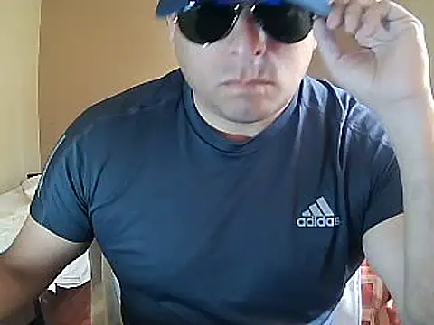 Snapshot of chicoguapo8 chatting on February 2025 09:35:02 PM chicoguapo8 online show from February 2025 09:35:02 PM