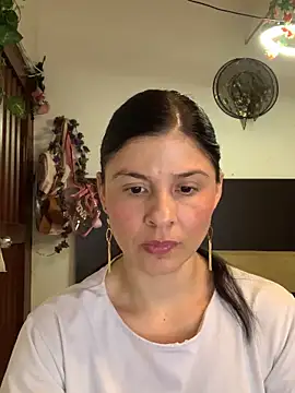 Estefani 32 online show from February 2026 09:22:02 PM