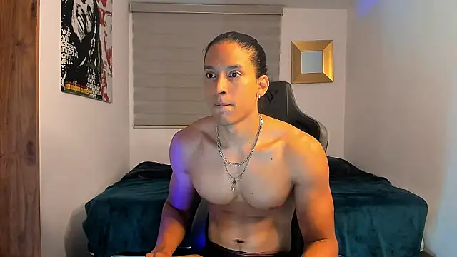 Liam V online show from December 2024 10:05:02 AM