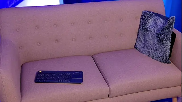 Liam V online show from October 2025 11:38:02 PM