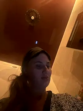 Snapshot of Flossy_Vettie chatting on October 2025 12:28:02 AM Flossy Vettie online show from October 2025 12:28:02 AM