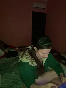 Flossy Vettie online show from April 2026 01:17:01 AM