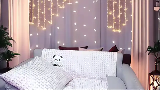 Snapshot of Giuliam chatting on October 2025 12:58:01 AM Giuliam online show from October 2025 12:58:01 AM