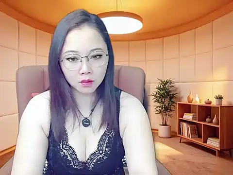 Giuliam online show from April 2026 03:10:02 AM