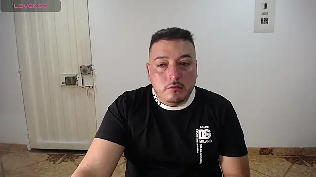 Snapshot of antonycruz chatting on June 2026 01:28:02 AM antonycruz online show from June 2026 01:28:02 AM