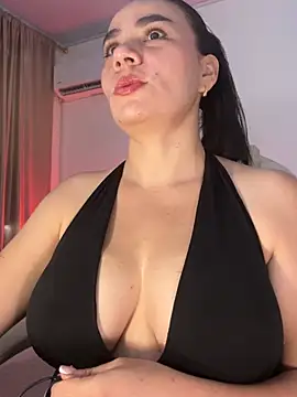 Snapshot of MeganDupont chatting on June 2026 01:56:02 PM MeganDupont online show from June 2026 01:56:02 PM