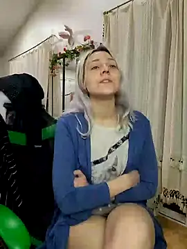 Snapshot of ScarletCallings420 chatting on January 2025 01:25:02 PM ScarletCallings420 online show from January 2025 01:25:02 PM