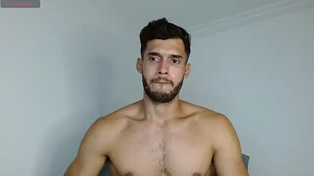 Noah jhonsonn online show from December 2024 10:09:02 PM