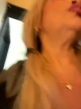 scarlett sexx69 online show from September 2025 06:55:01 PM