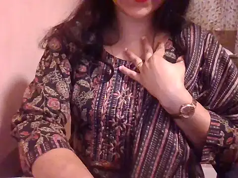 Pinky 4 online show from May 2026 01:25:02 AM