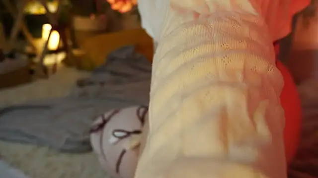 ScarletBlaze online show from November 2025 05:45:03 PM