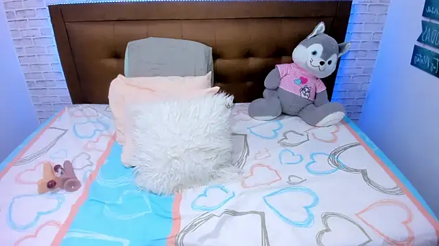 olivia love  online show from January 2025 01:13:02 AM