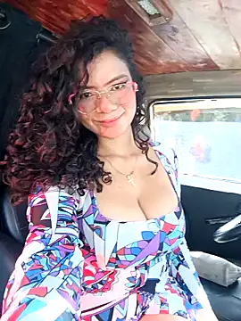 Simone Miller online show from December 2024 02:42:01 PM