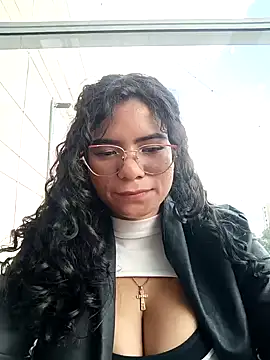 Simone Miller online show from January 2025 10:13:02 PM