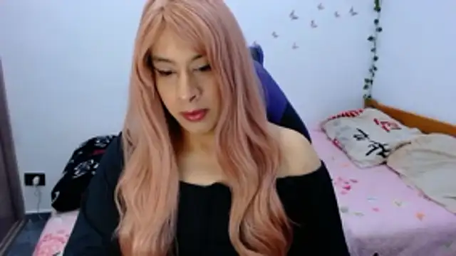 OriannaDomenechi online show from June 2026 11:17:01 PM