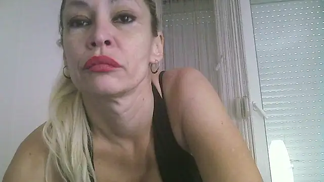 Snapshot of EvaaMina chatting on December 2024 11:15:01 AM EvaaMina online show from December 2024 11:15:01 AM