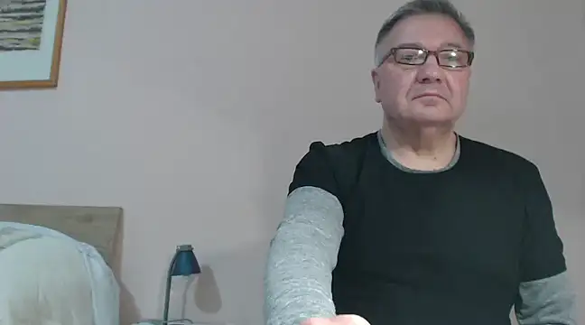 YOU6me online show from January 2025 05:44:02 PM