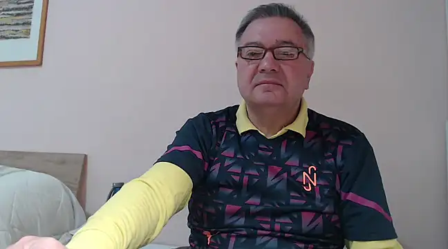 YOU6me online show from February 2025 09:19:01 AM