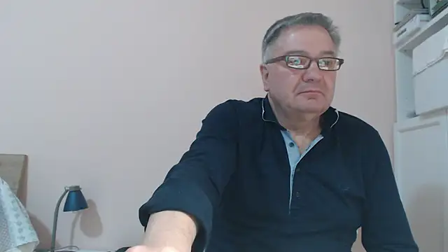 YOU6me online show from February 2025 10:20:02 PM