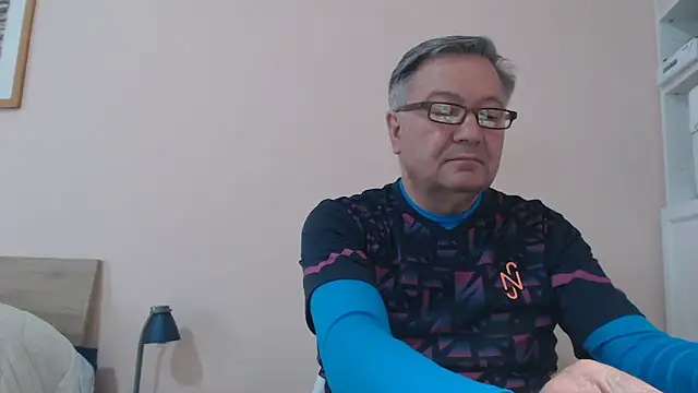 YOU6me online show from March 2025 11:52:01 AM