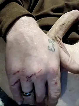 Hardon4yoursex online show from November 2025 03:20:02 AM