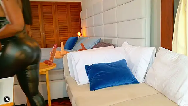 Snapshot of lissetlong69 chatting on October 2025 07:55:01 PM lissetlong69 online show from October 2025 07:55:01 PM