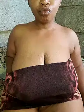 Snapshot of winterqueenx chatting on December 2024 05:07:01 AM winterqueenx online show from December 2024 05:07:01 AM