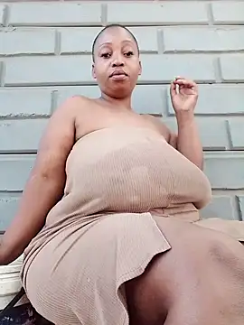 Snapshot of winterqueenx chatting on December 2024 12:38:02 PM winterqueenx online show from December 2024 12:38:02 PM