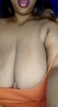 Snapshot of winterqueenx chatting on January 2025 04:10:02 AM winterqueenx online show from January 2025 04:10:02 AM