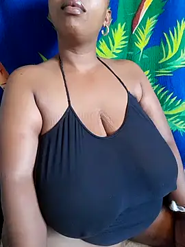 Snapshot of winterqueenx chatting on January 2025 12:17:01 PM winterqueenx online show from January 2025 12:17:01 PM